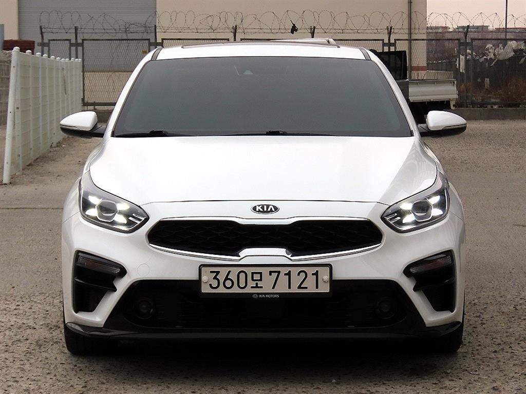 KIA K3 2021 Blanco - Importación desde Corea - HF Imports Iquique - Foto 1