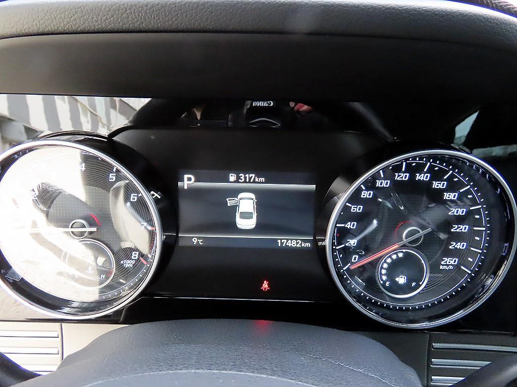 HYUNDAI Grandeur - Vista 9