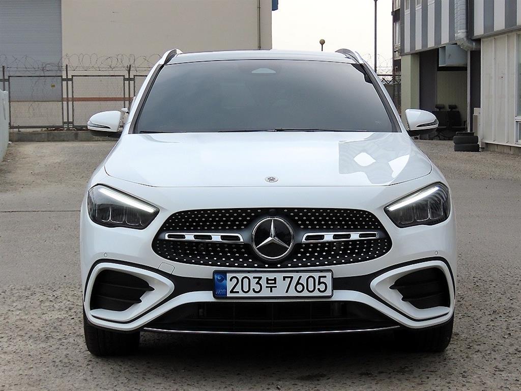 Mercedes Benz GLA Class 2025 Blanco - Importación desde Corea - HF Imports Iquique - Foto 1