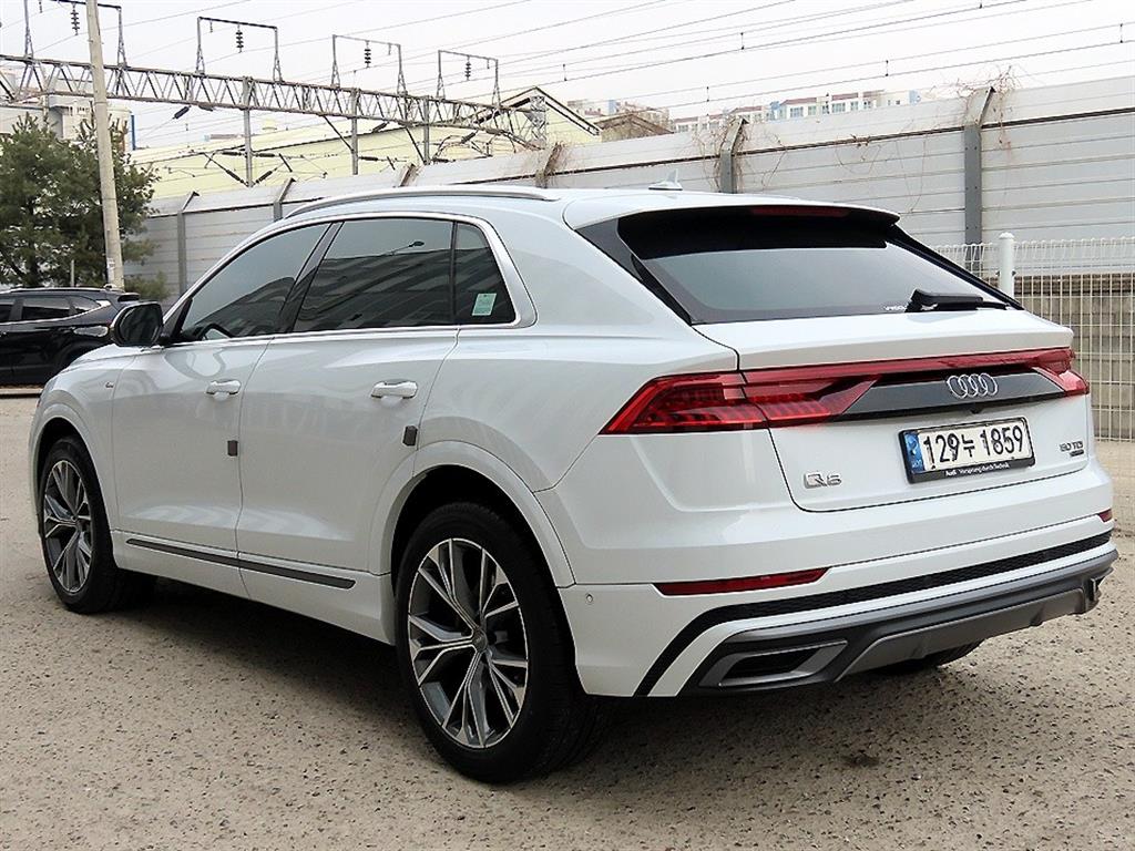 Audi Q8 - Vista 3