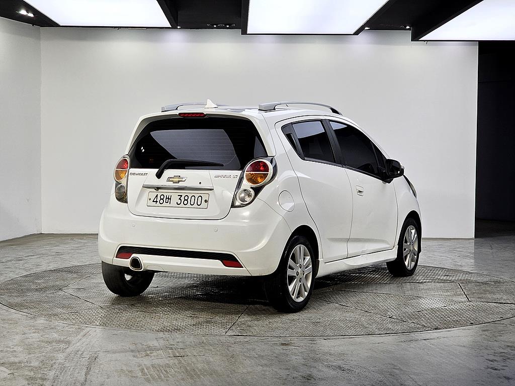 Chevrolet Spark - Vista 4