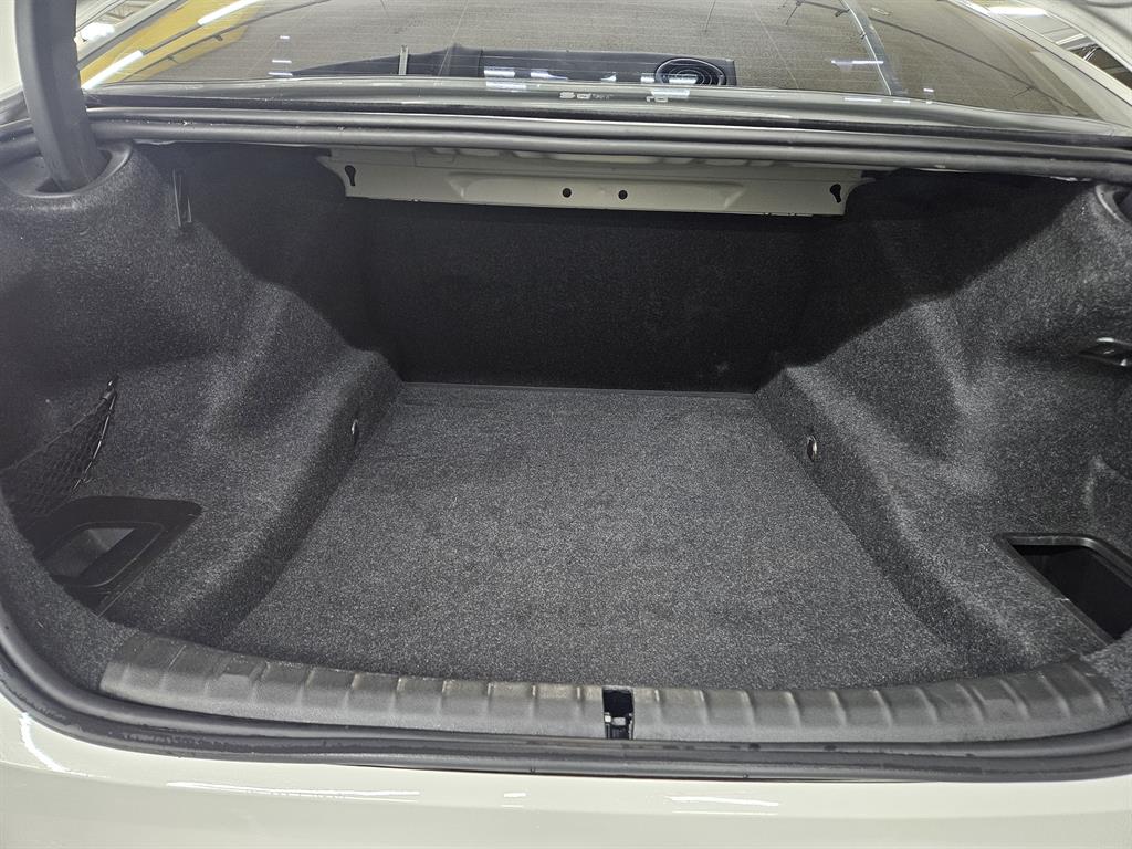 BMW 5 Series - Vista 4