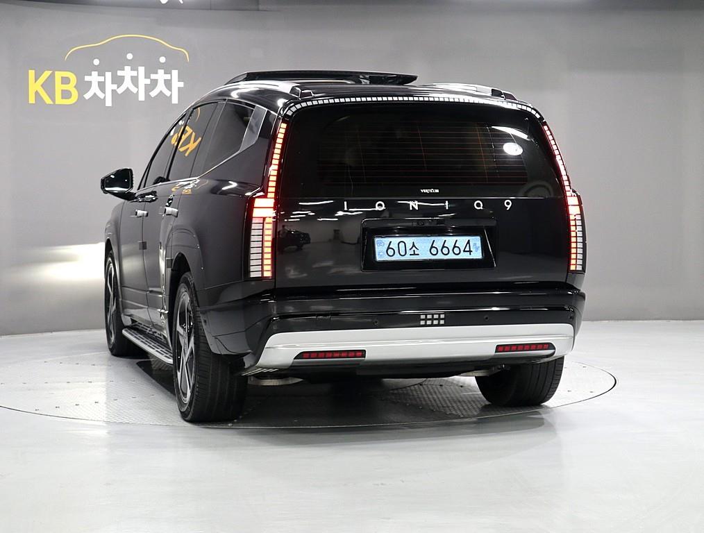 HYUNDAI IONIQ 9 - Vista 4