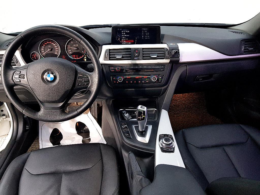 BMW 3 series - Vista 5