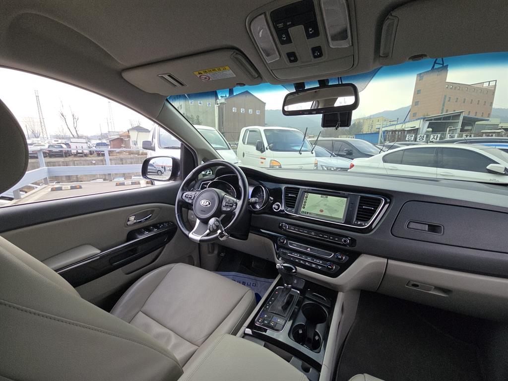 KIA Carnival 2016 Gris - Importación desde Corea - HF Imports Iquique - Foto 15