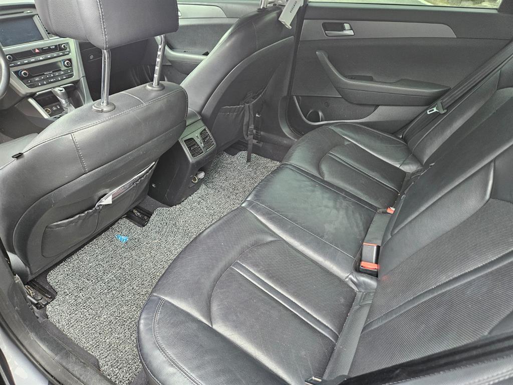 HYUNDAI Sonata - Vista 10