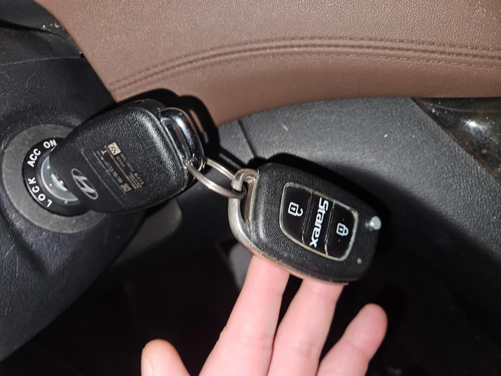 HYUNDAI Starex 2019 Negro - Importación desde Corea - HF Imports Iquique - Foto 13