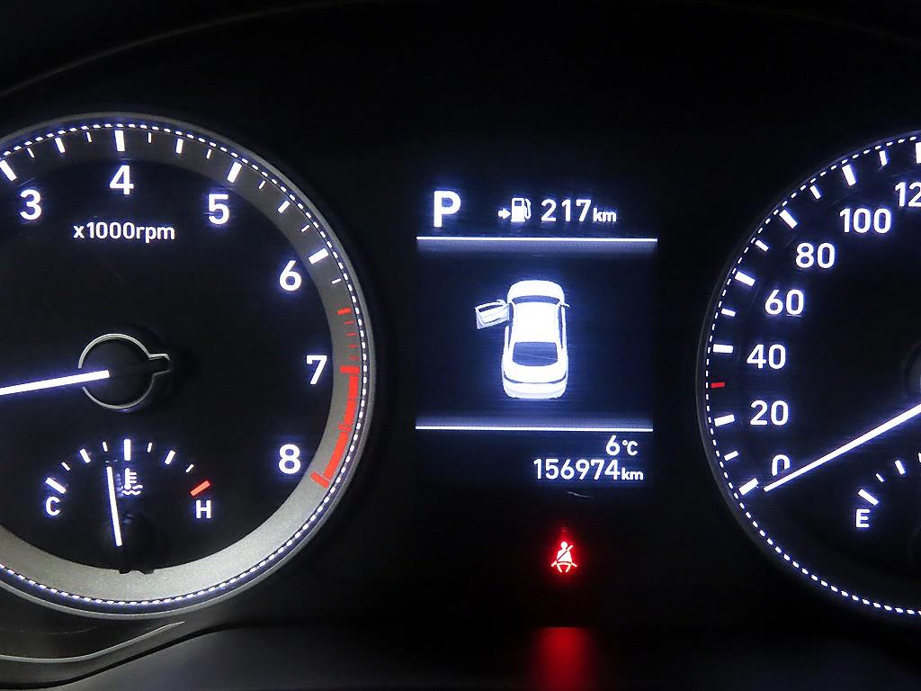 HYUNDAI Grandeur - Vista 9