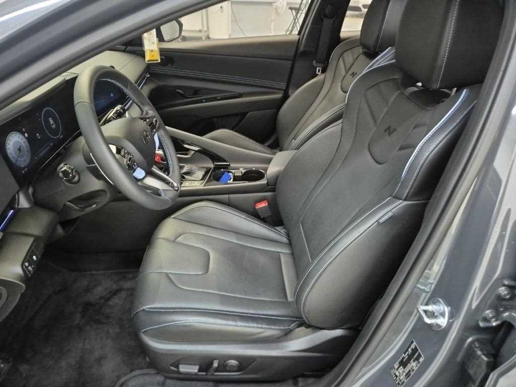 HYUNDAI Avante - Vista 11