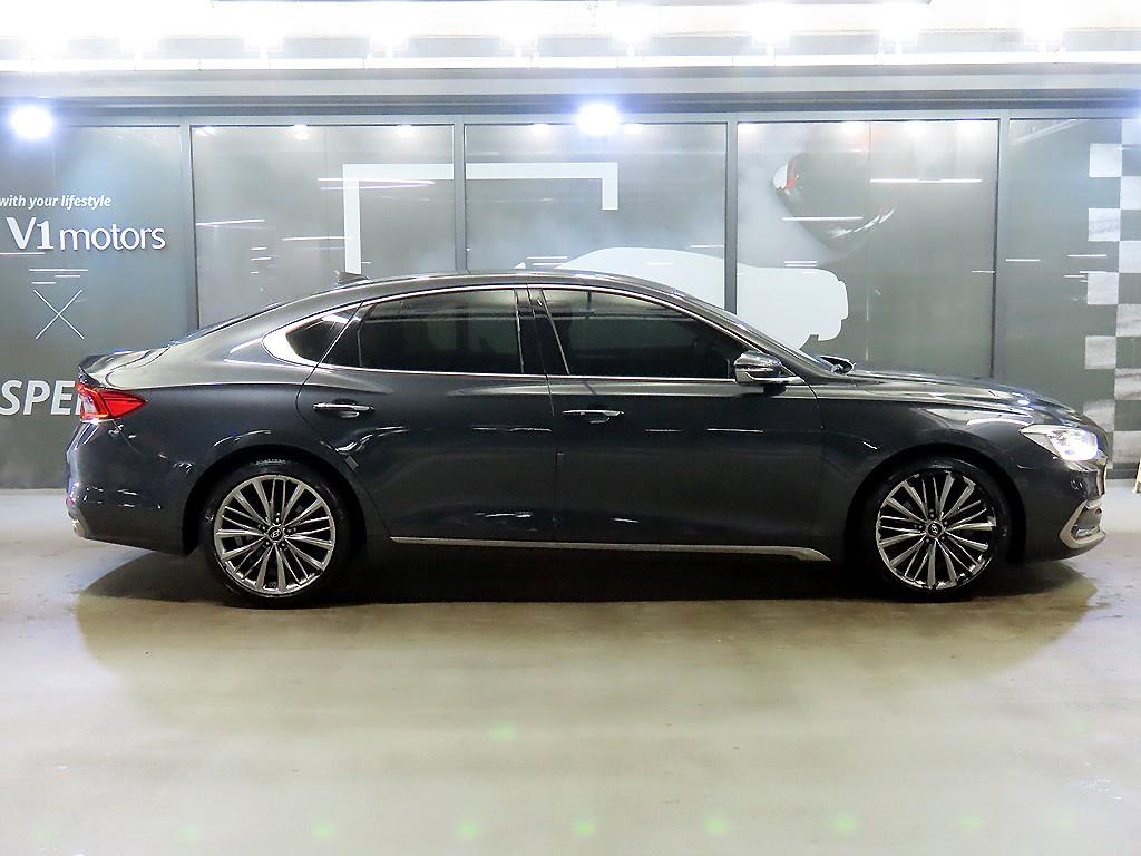 HYUNDAI Grandeur - Vista 3