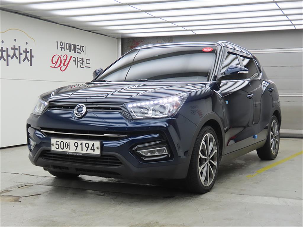 Ssangyong Tivoli 2018 Azul - Importación desde Corea - HF Imports Iquique - Foto 1