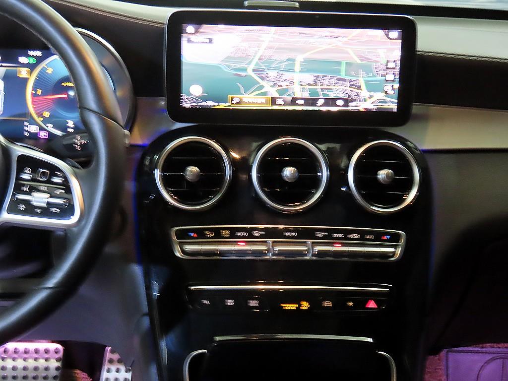 Mercedes Benz GLC Class - Vista 11