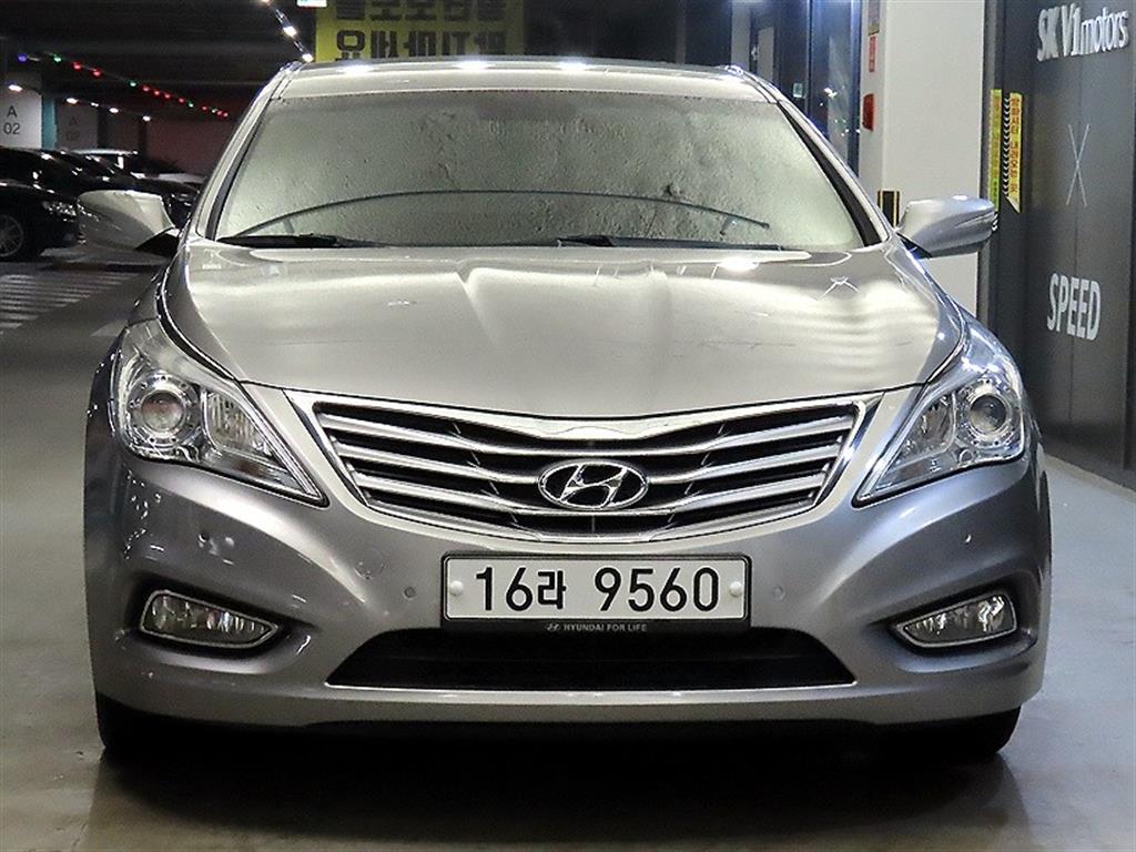 HYUNDAI Grandeur - Vista 2