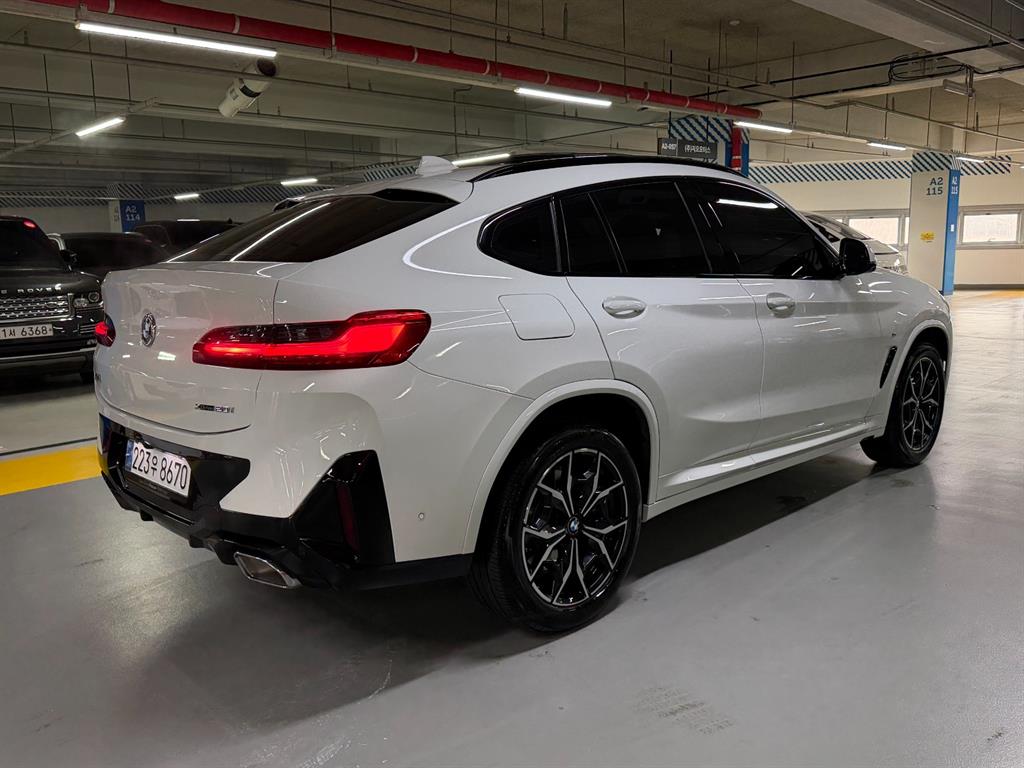 BMW X4 - Vista 4