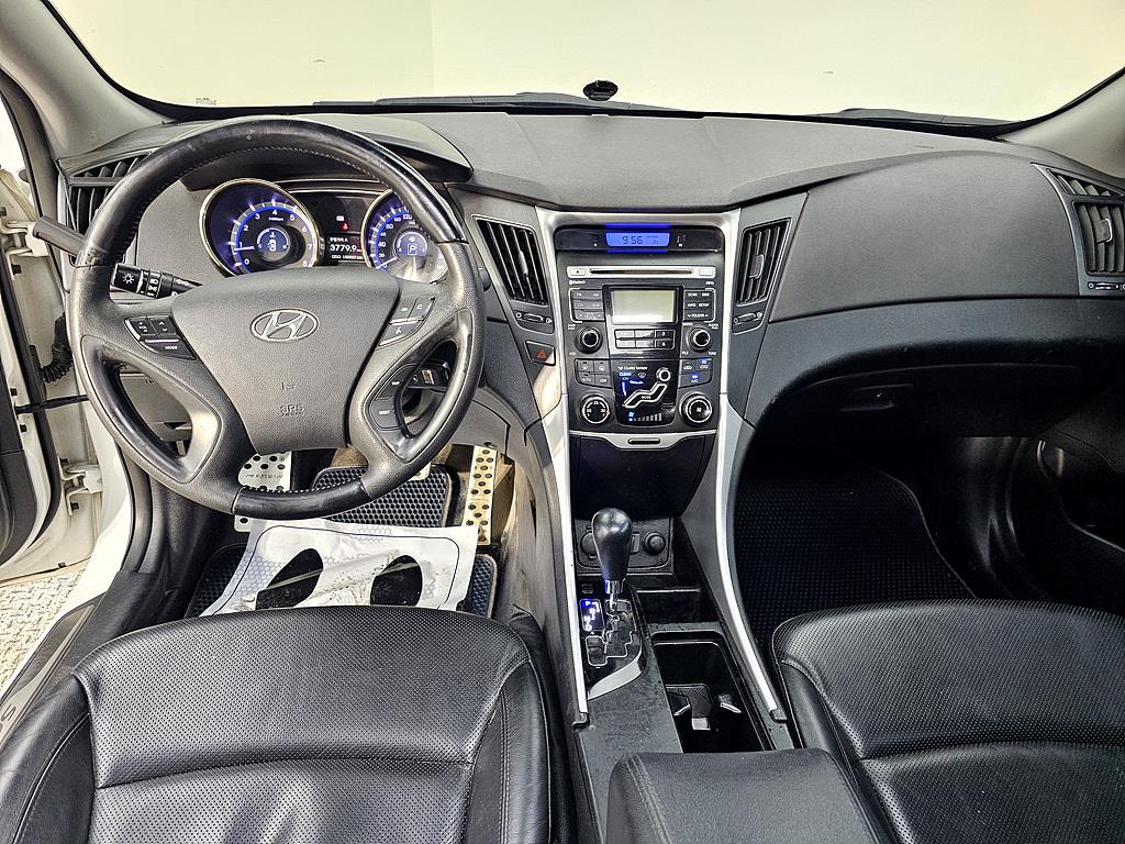 HYUNDAI Sonata - Vista 5