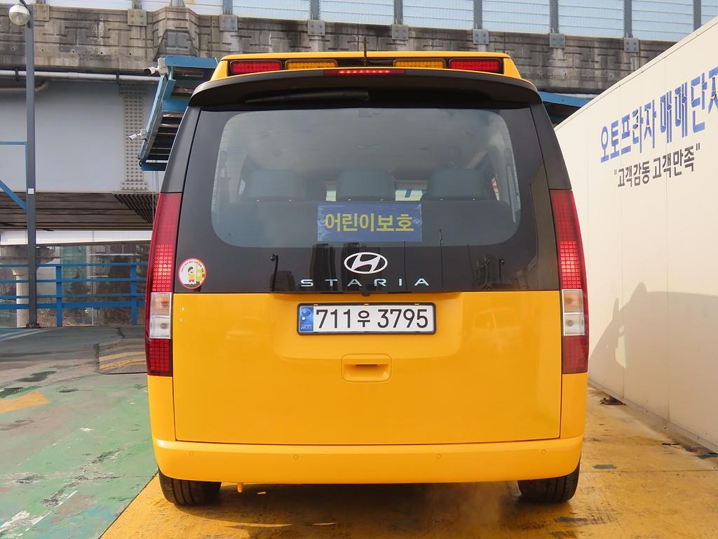 HYUNDAI Staria - Vista 4