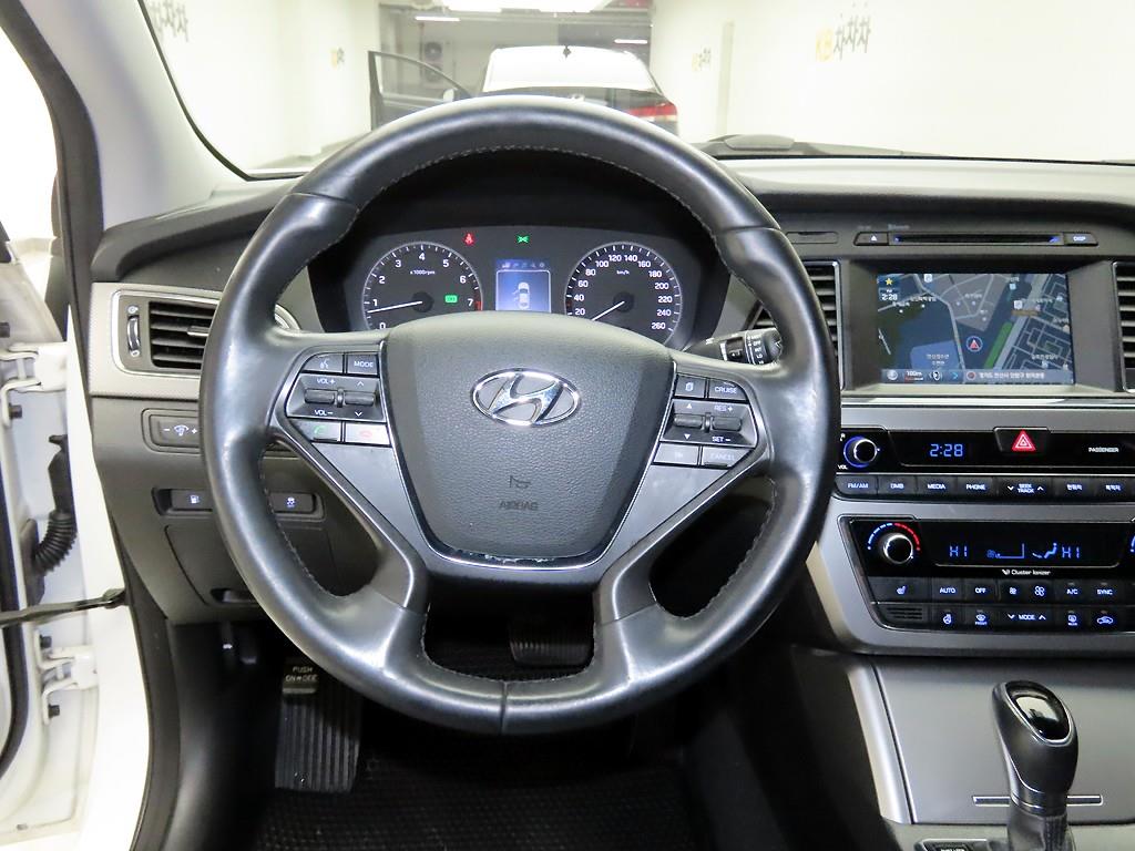 HYUNDAI Sonata - Vista 8