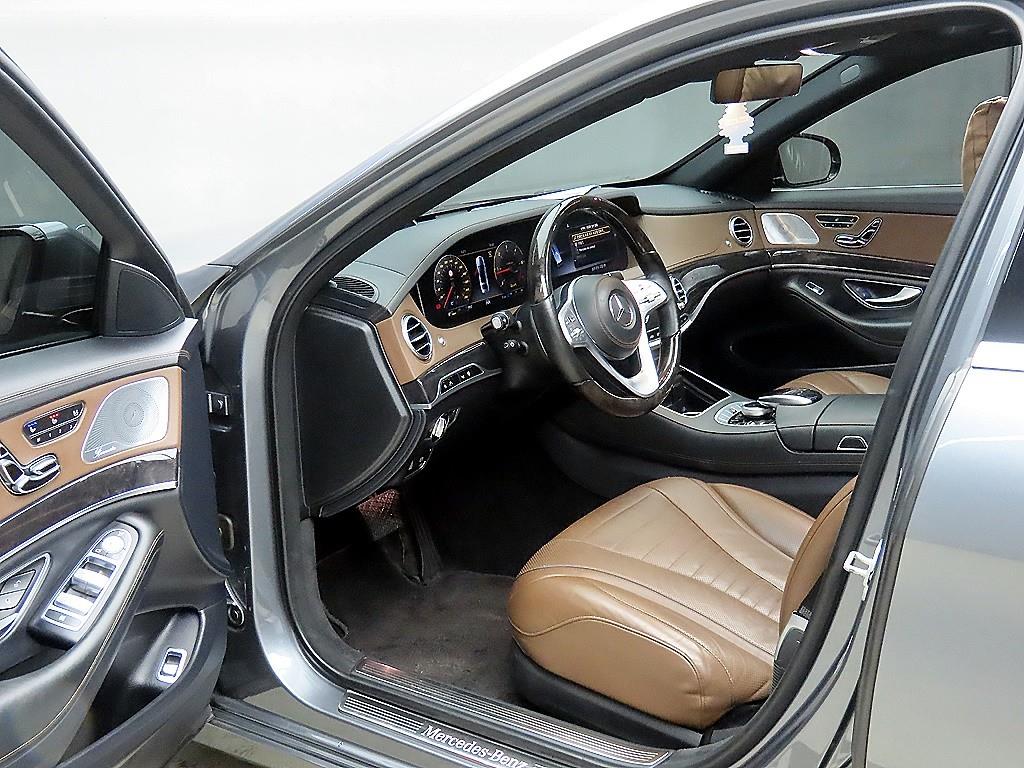 Mercedes Benz S Class - Vista 5