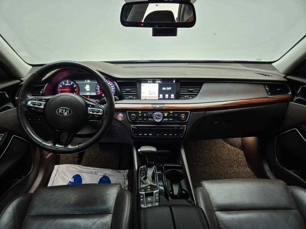 KIA K7 - Vista 7