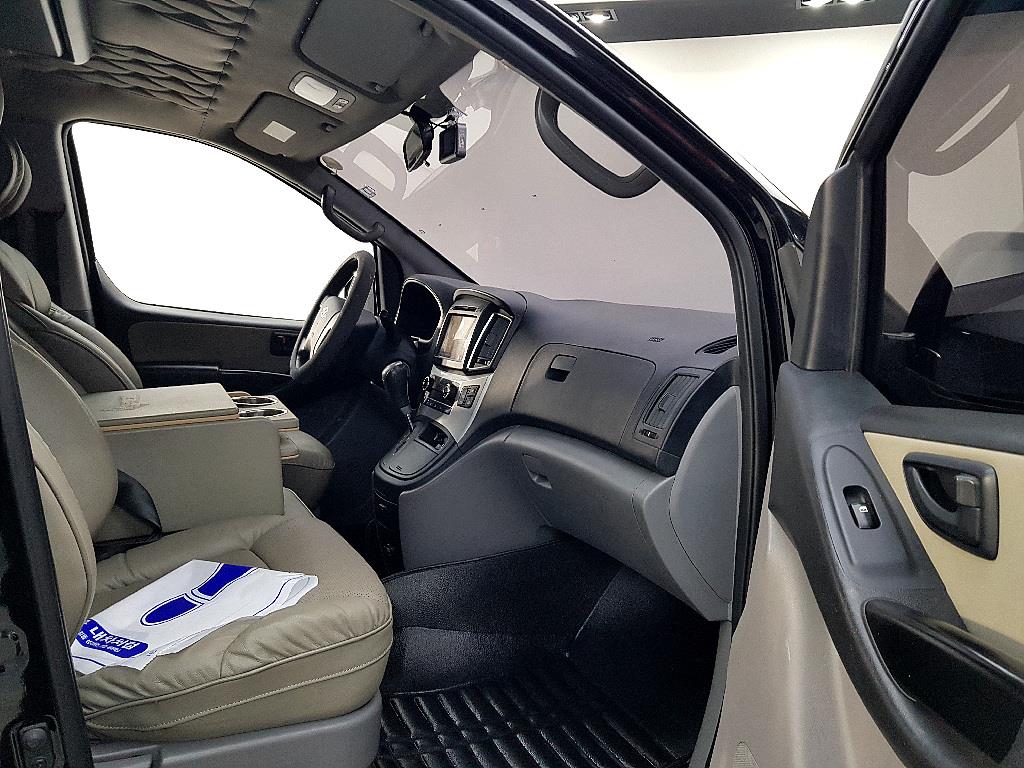 HYUNDAI Starex 2018 Negro - Importación desde Corea - HF Imports Iquique - Foto 15