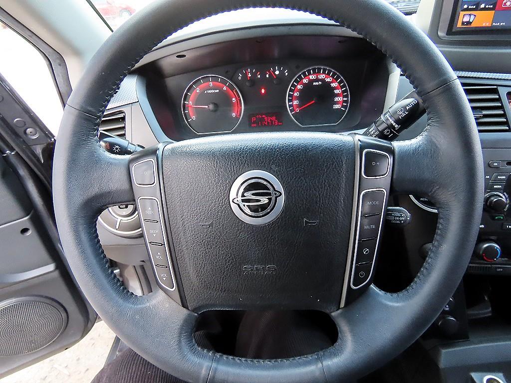 Ssangyong Korando - Vista 8