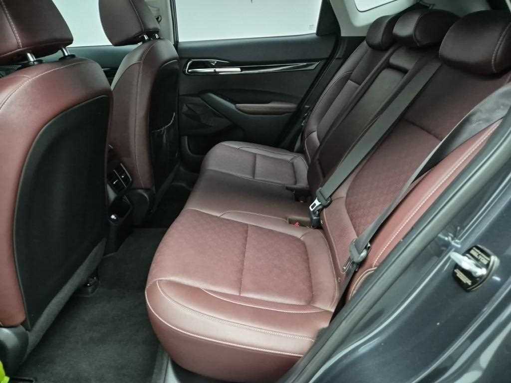 KIA Seltos - Vista 12