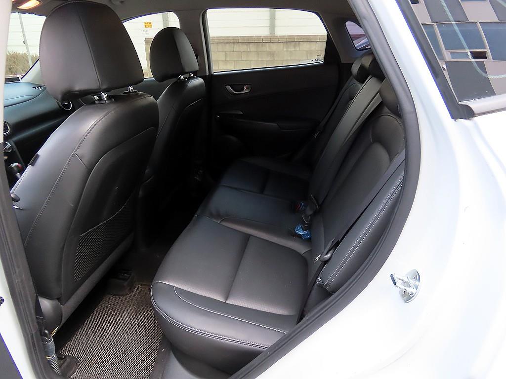 HYUNDAI Kona - Vista 6