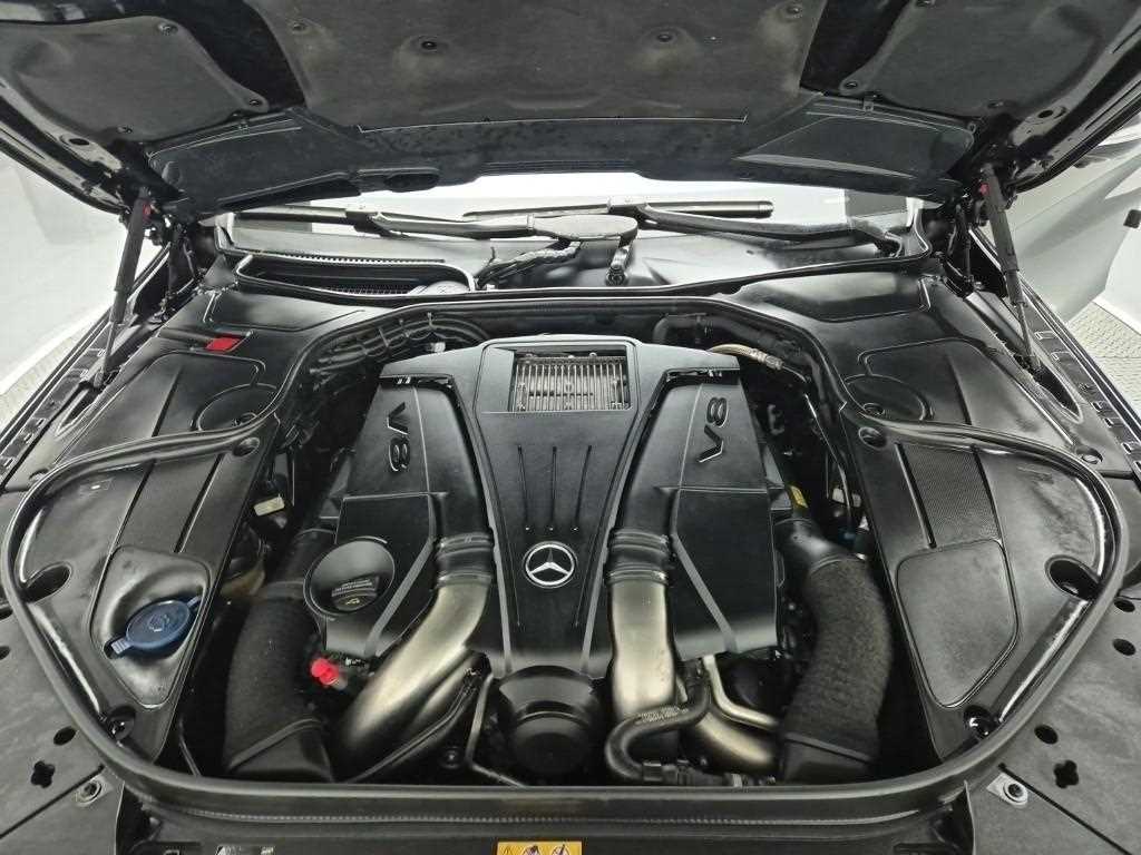 Mercedes Benz S Class - Vista 5