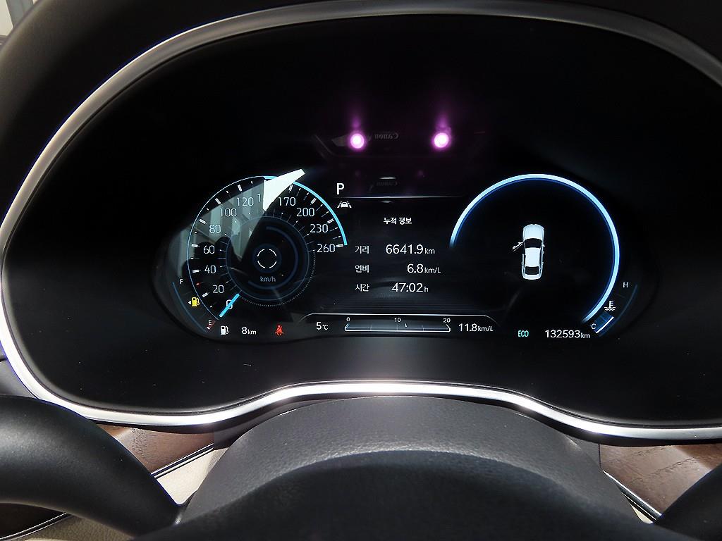 Genesis G80 - Vista 9