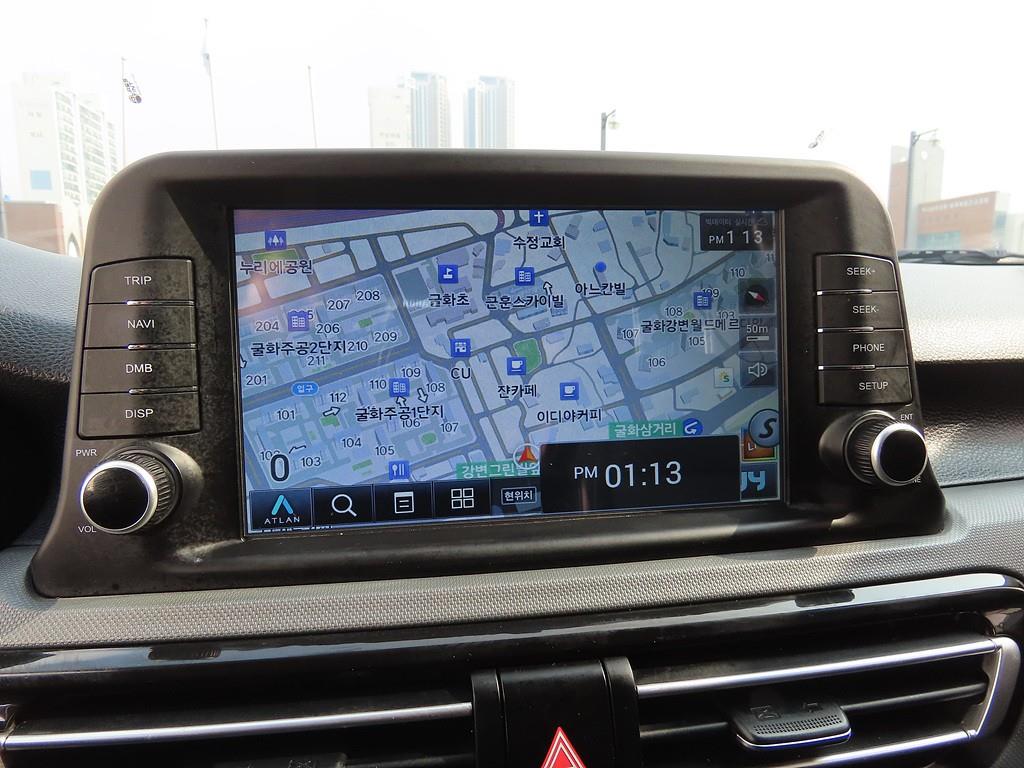 KIA Seltos - Vista 9