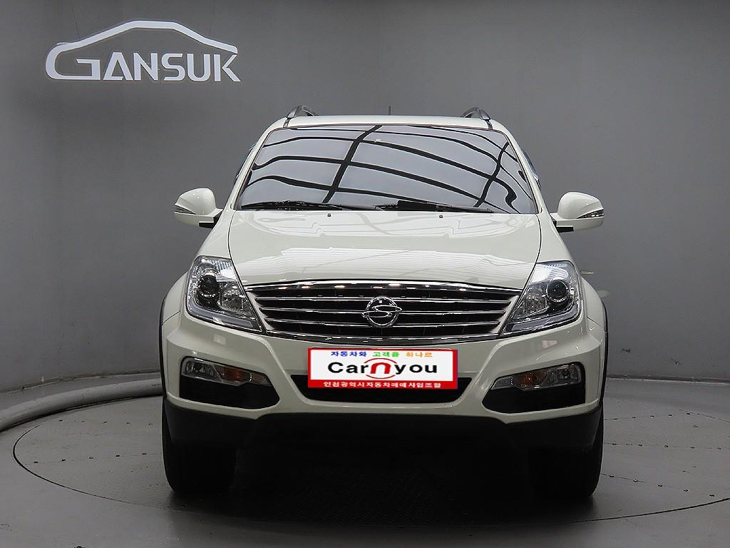 Ssangyong Rexton 2015 Blanco - Importación desde Corea - HF Imports Iquique - Foto 1