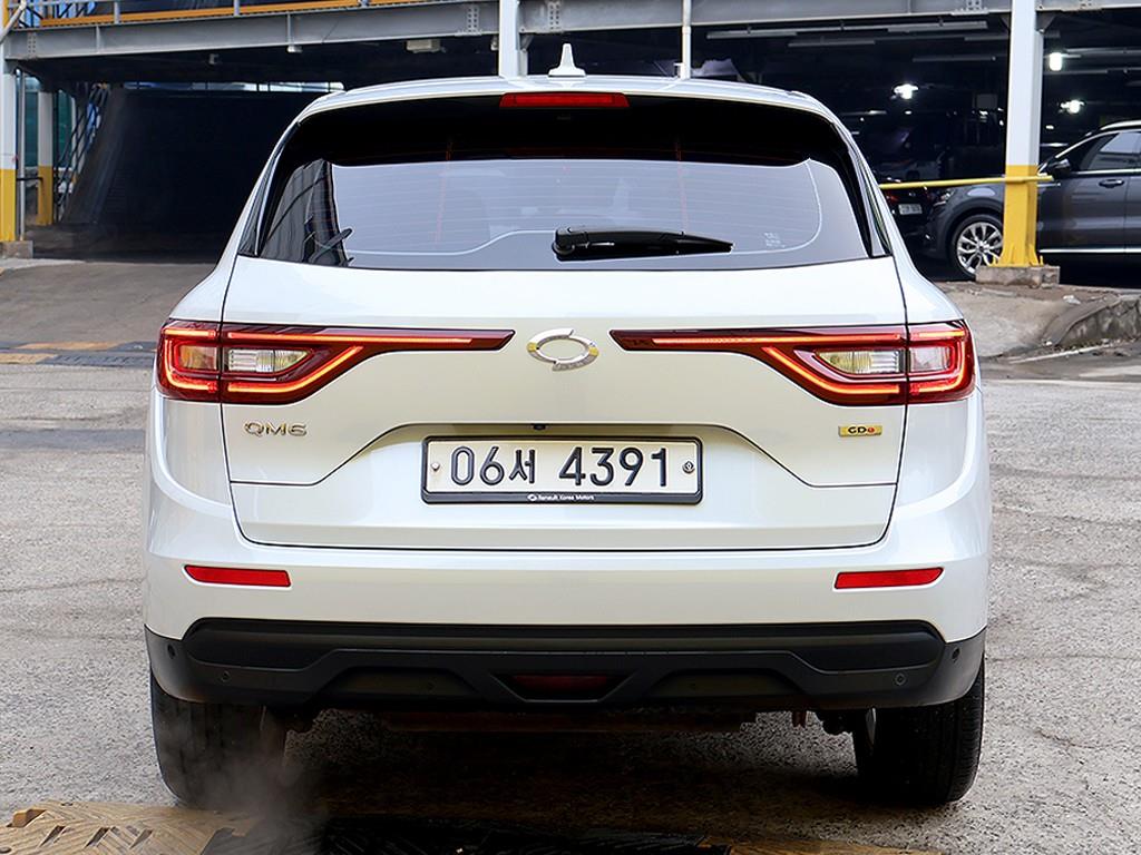 SAMSUNG QM6 - Vista 5