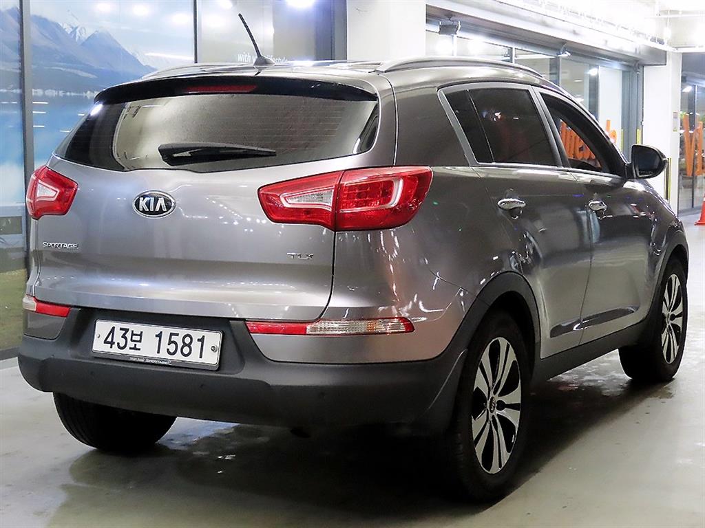 KIA Sportage - Vista 4