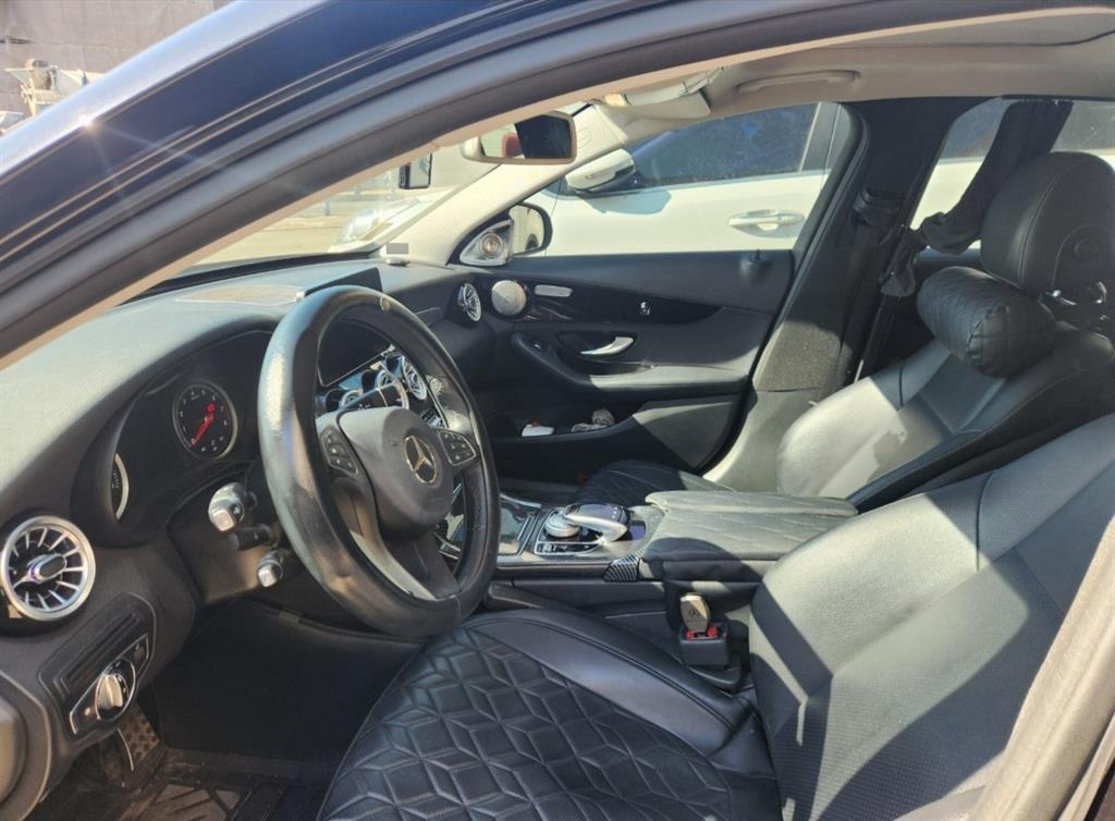 Mercedes Benz C Class - Vista 4