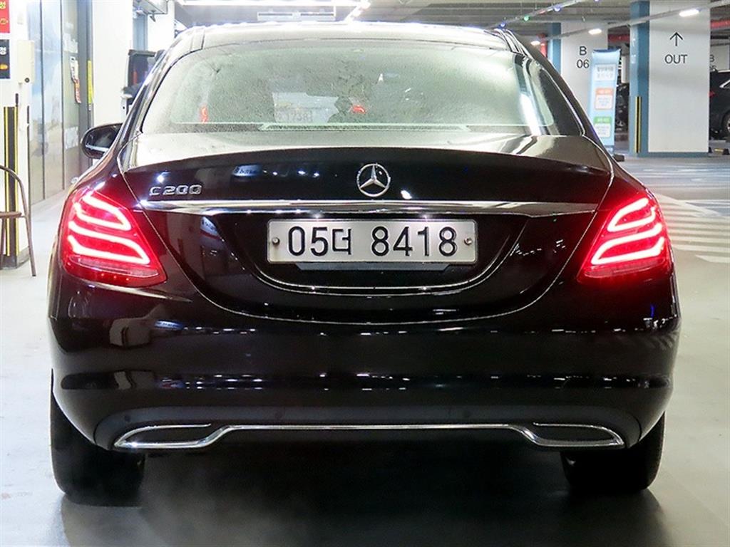 Mercedes Benz C Class - Vista 5