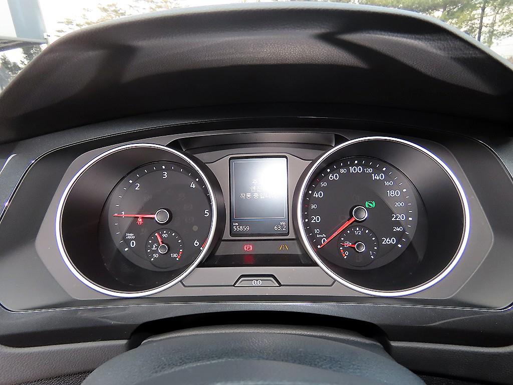 Volkswagen Tiguan - Vista 9