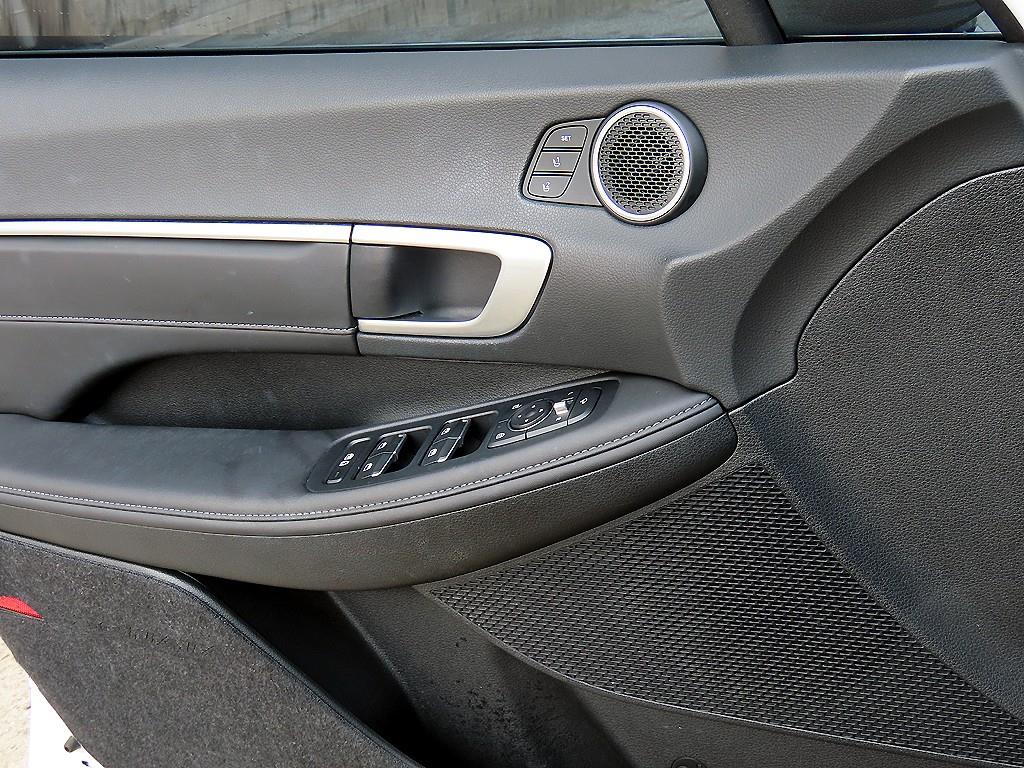 HYUNDAI Sonata - Vista 12