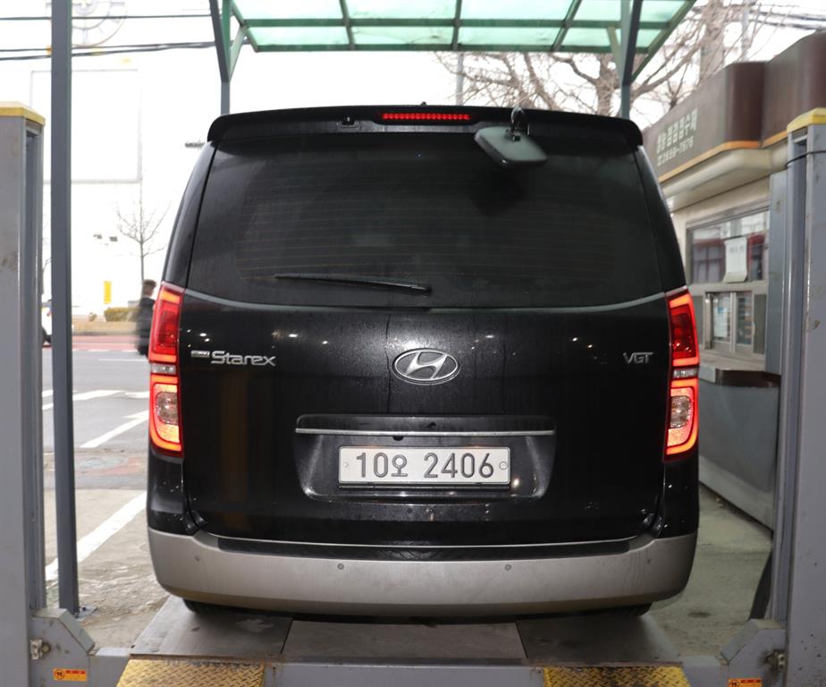 HYUNDAI Starex - Vista 11