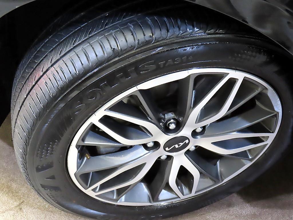 KIA K5 2023 Negro - Importación desde Corea - HF Imports Iquique - Foto 20