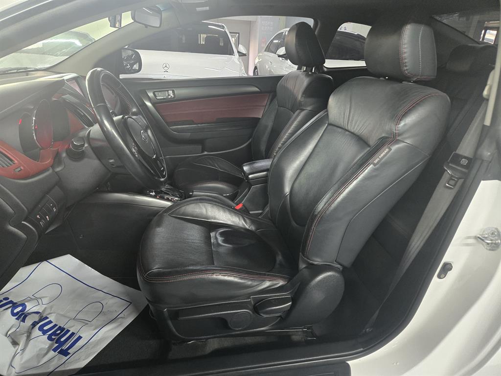 KIA Forte - Vista 9