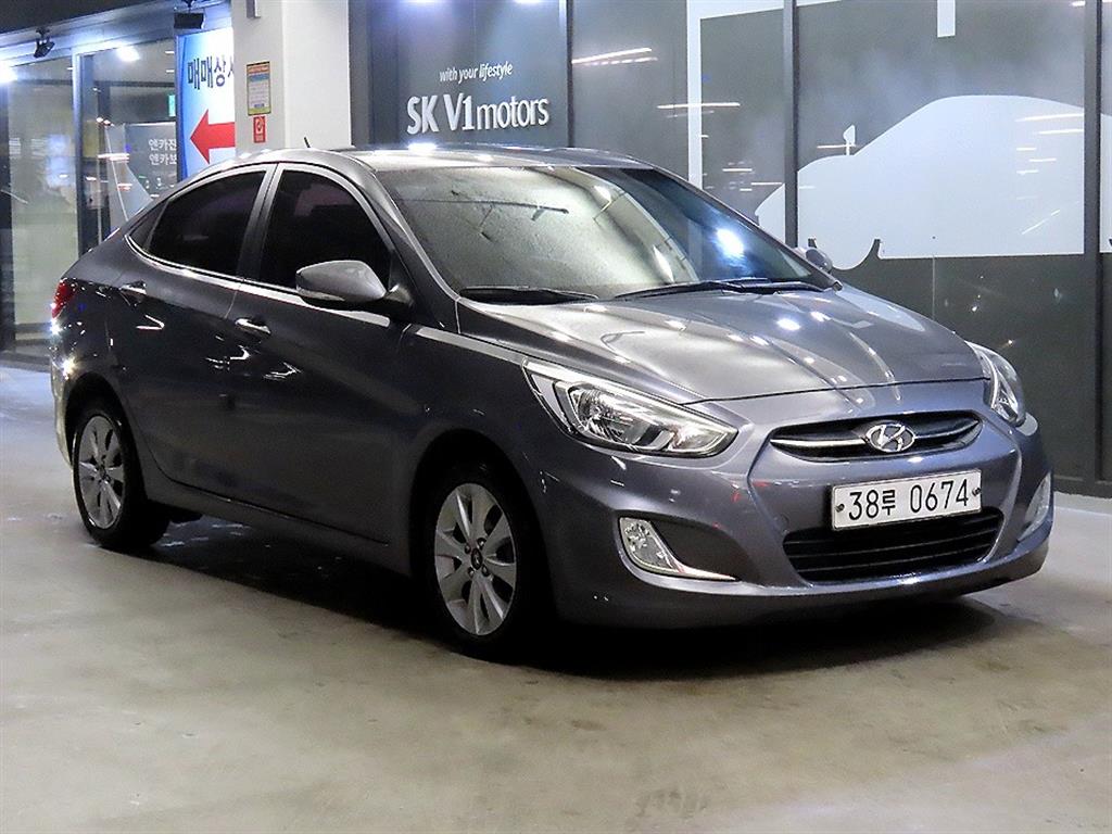 HYUNDAI Accent 2016 Gris - Importación desde Corea - HF Imports Iquique - Foto 1