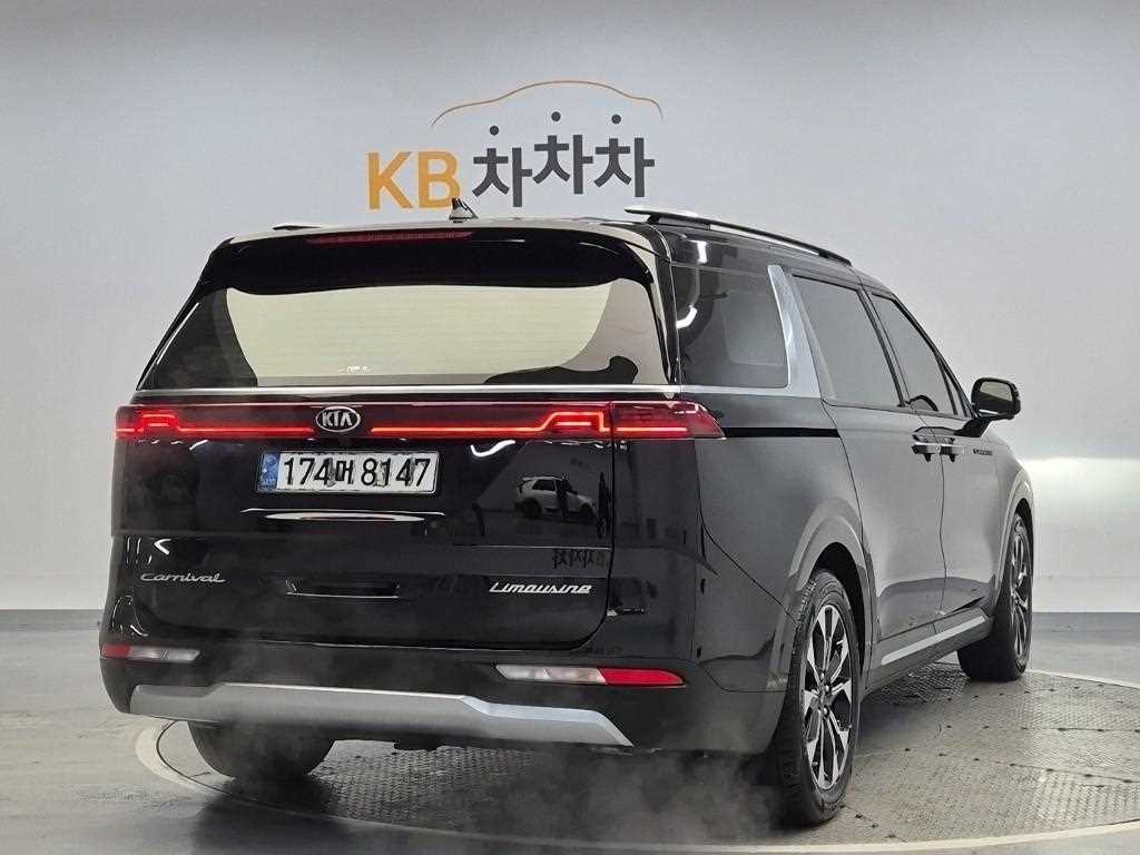 KIA Carnival - Vista 3