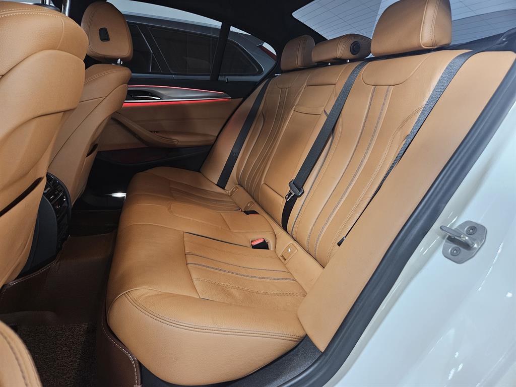 BMW 5 Series - Vista 6