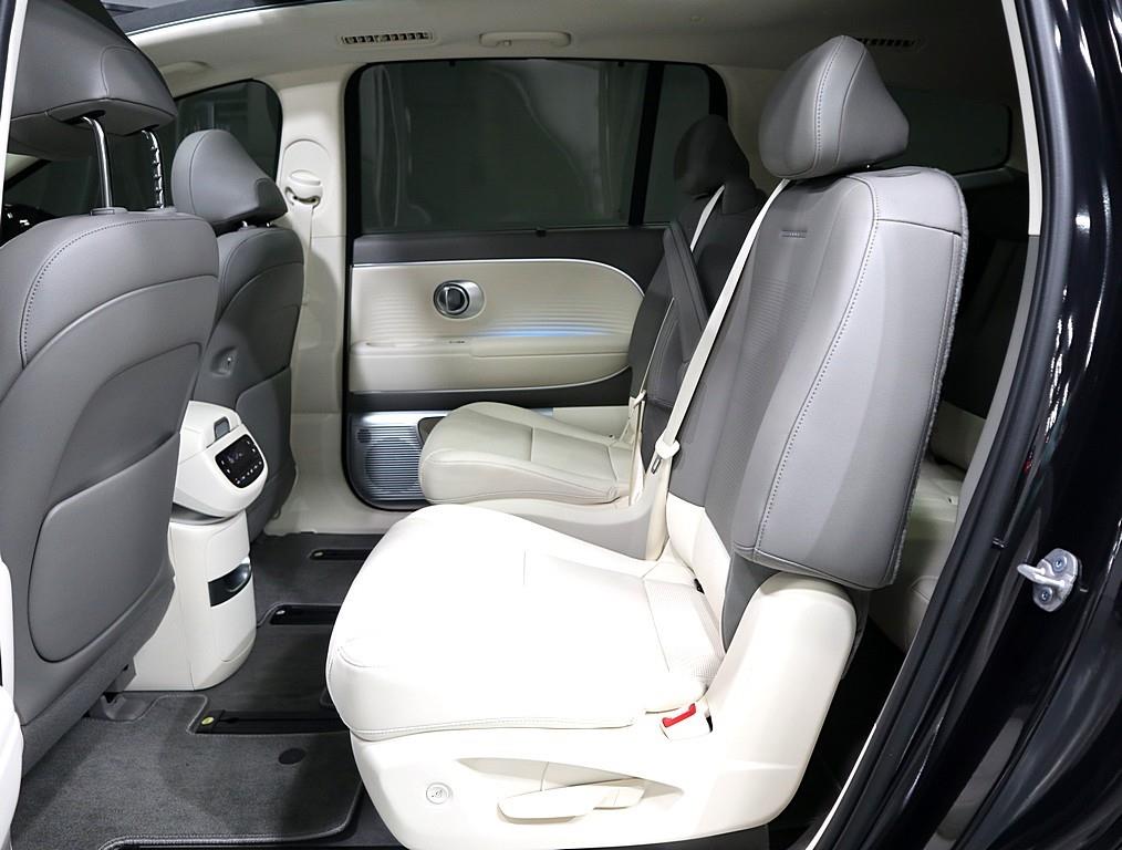 HYUNDAI IONIQ 9 - Vista 10