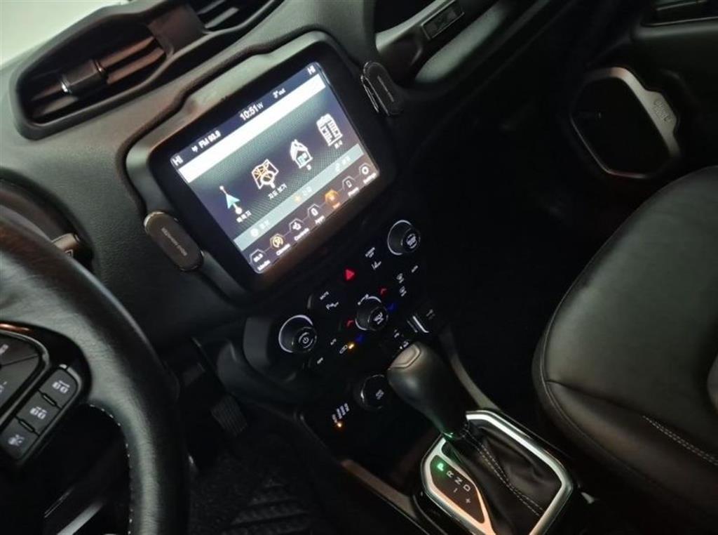 Jeep Renegade - Vista 10