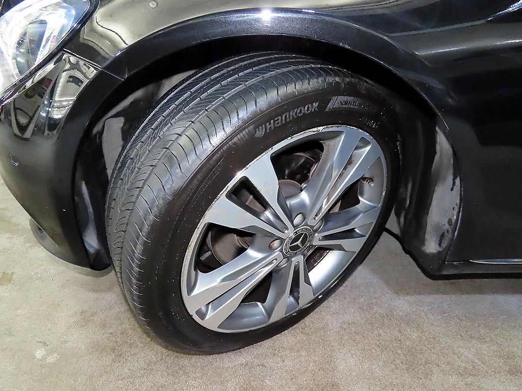 Mercedes Benz C Class 2018 Negro - Importación desde Corea - HF Imports Iquique - Foto 20