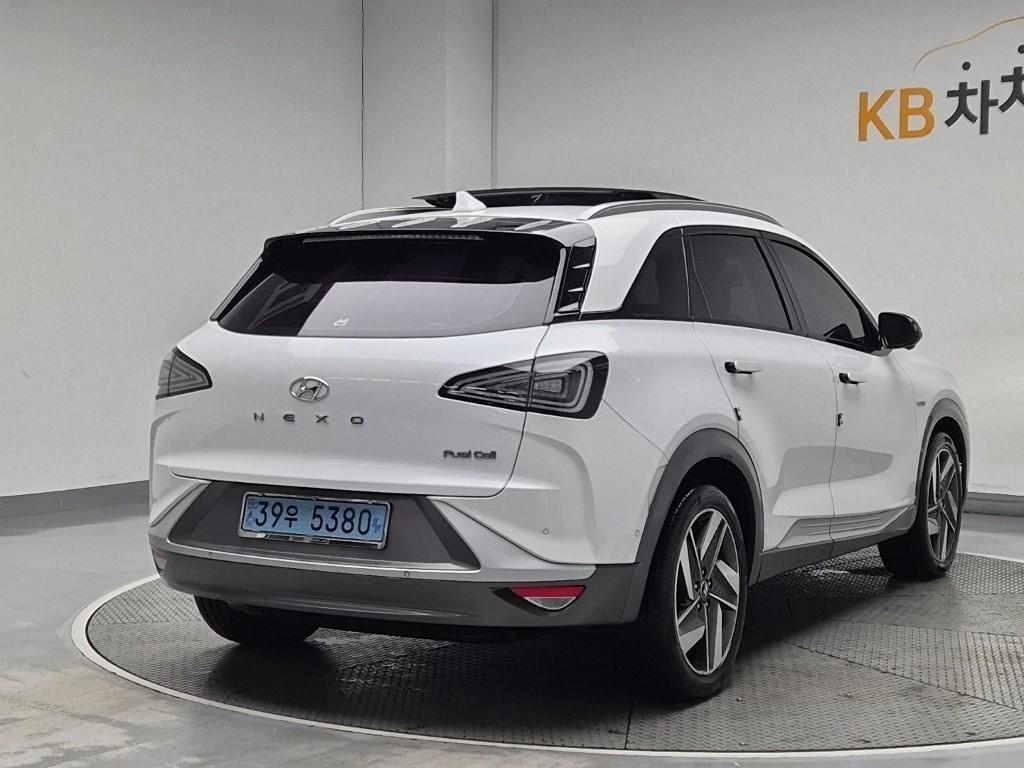 HYUNDAI Nexo - Vista 3