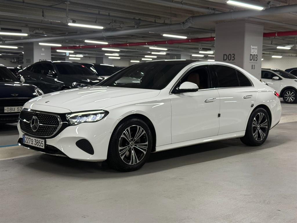 Mercedes Benz E class - Vista 2