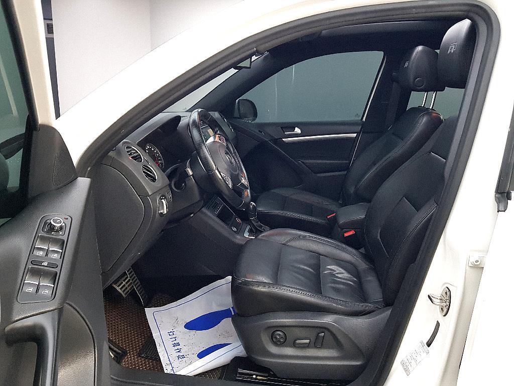 Volkswagen Tiguan - Vista 8