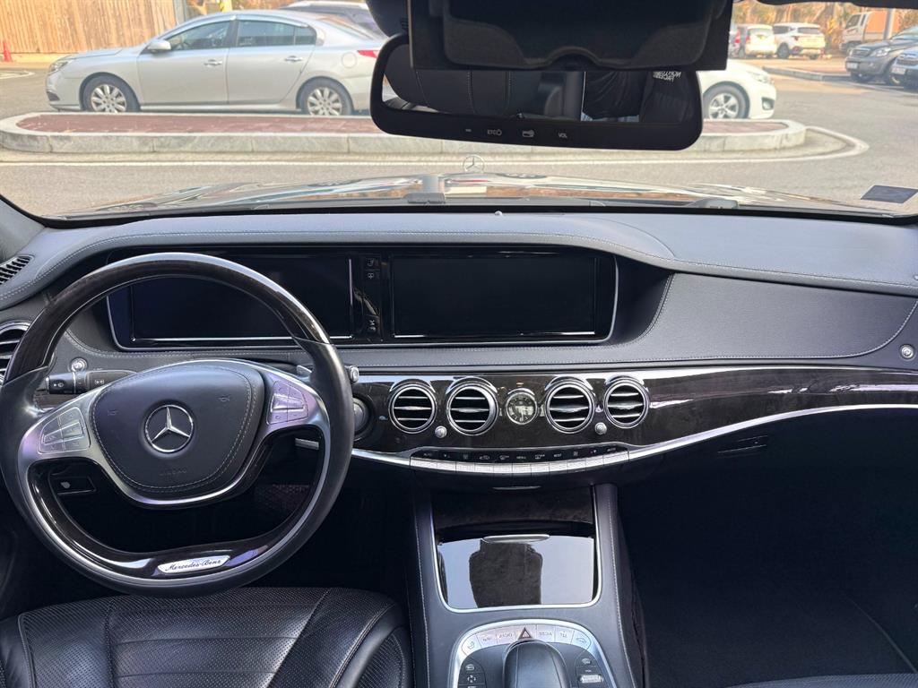 Mercedes Benz S Class - Vista 8